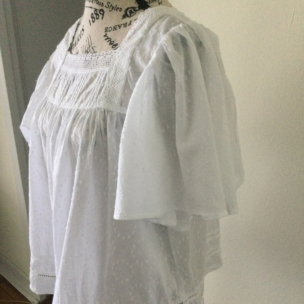 Gap Flutter Sleeve Top - image 5